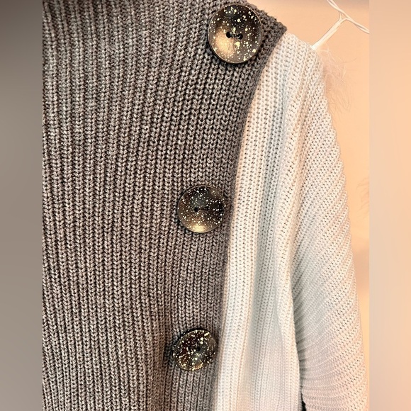 FINAL PRICE John Mark Asymmetrical Sweater - Picture 2 of 6